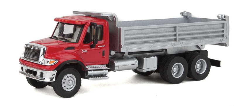 Chargez l'image dans la visionneuse de la galerie, Walthers SceneMaster HO International 7600 3-Axle Heavy-Duty Dump Truck - Red Cab Silver Dump Body
