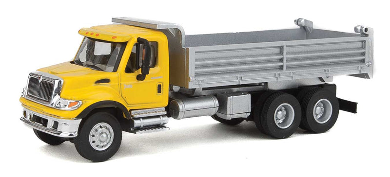Chargez l'image dans la visionneuse de la galerie, Walthers SceneMaster HO International 7600 3-Axle Heavy-Duty Dump Truck - Yellow Cab Silver Dump Body