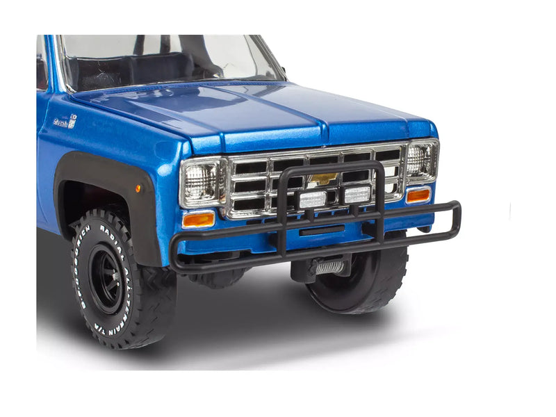 Load image into Gallery viewer, Revell 1/25 '78 Chevy 4x4 pickup with go-kart