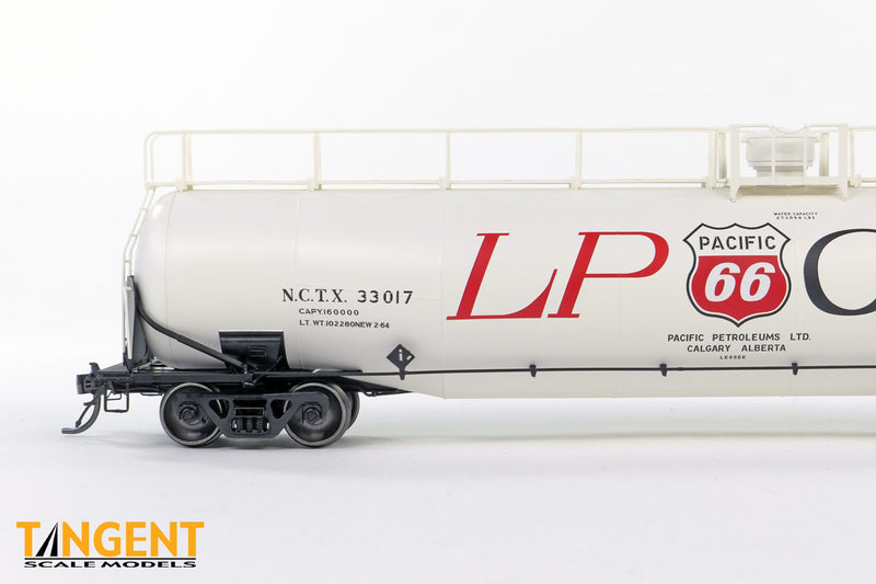 Chargez l'image dans la visionneuse de la galerie, Tangent Scale Models HO Wagon-citerne NACC 1963-Design 30,000 Gallon double paroi GPL/AA - NATX - Pacific 66 Calgary 1979+