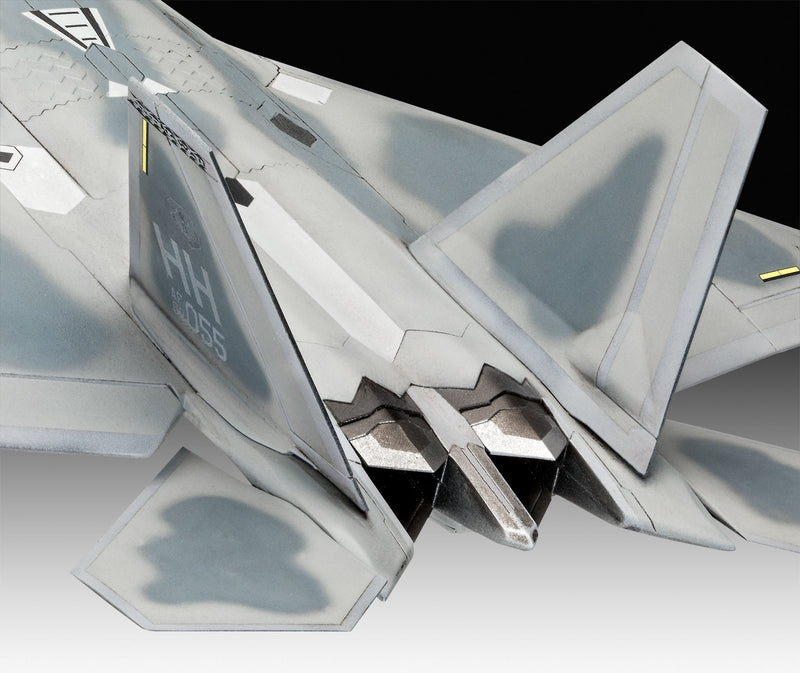 Load image into Gallery viewer, Revell Germany 1/72 Lockheed Martin F-22A Raptor