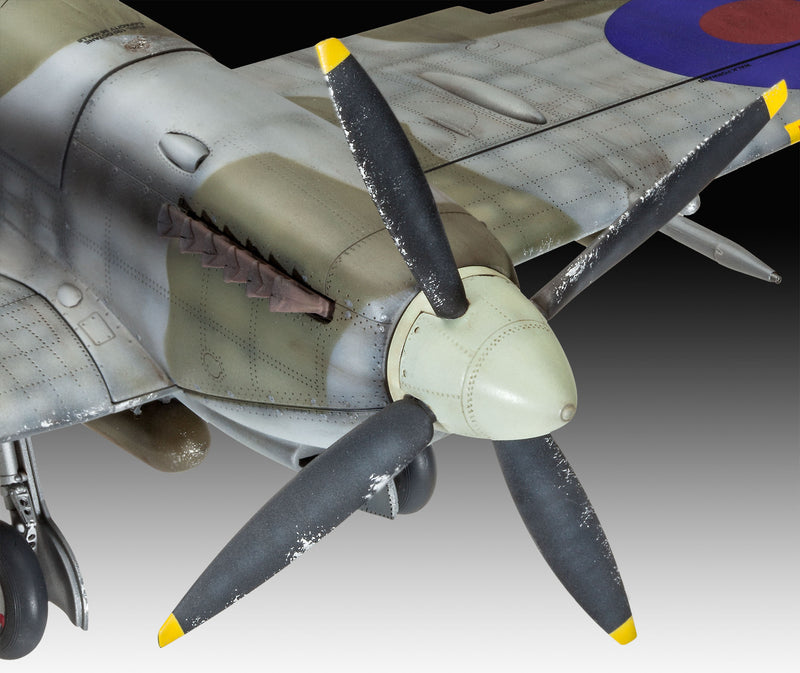 Load image into Gallery viewer, Revell Germany 1/32 Supermarine Spitfire MK.IXC Canadian SL5
