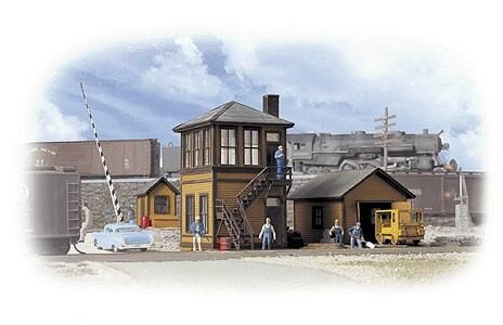 Walthers Cornerstone HO Trackside Structures Set - Kit