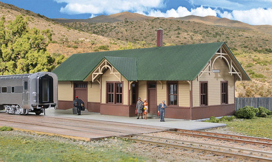 Walthers Cornerstone HO Union Pacific-Style Depot - Kit