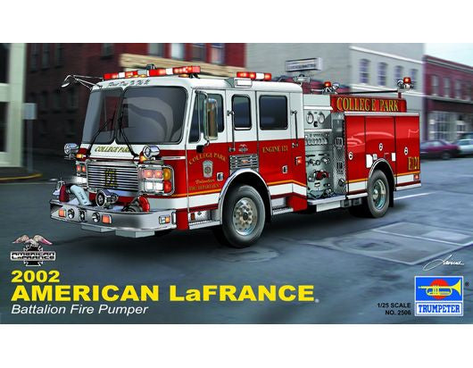 Trumpeter 1/25 2002 American LaFrance Eagle Fire Pumper Truck
