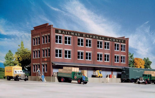 Walthers Cornerstone HO Railway Express Agency (REA) Transfer Building - Kit