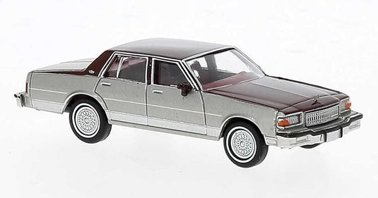 Brekina HO 1987 Chevrolet Caprice Sedan - Silver, Red
