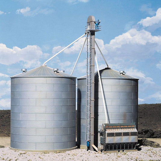 Walthers Cornerstone HO Grain Conveyor - Kit (Tank sold separately)