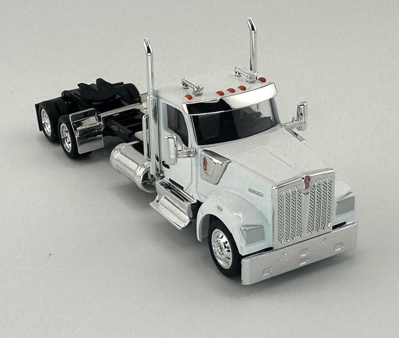 Chargez l'image dans la visionneuse de la galerie, Logistics Replicas HO – Tracteur routier Kenworth 990 à cabine de jour (2 essieux)