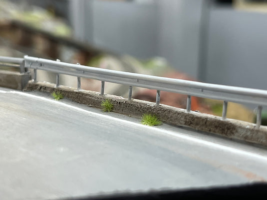 S.V.R. HO Highway Guardrail 200'/60m Scale (23
