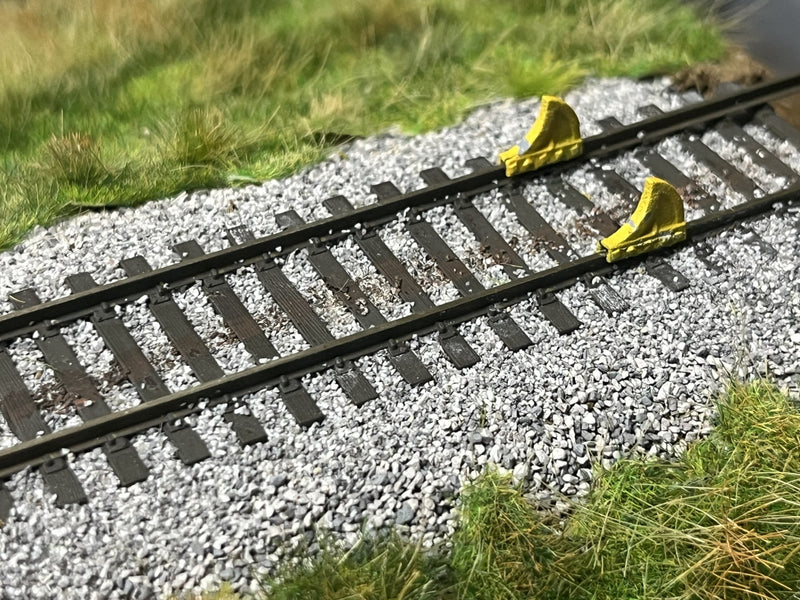 Load image into Gallery viewer, S.V.R. HO Wheel Stop Code 100 - 3D printed 4pcs.