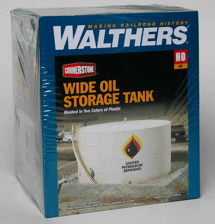 Load image into Gallery viewer, Walthers Cornerstone HO Wide Oil Storage Tank w/Berm - Kit
