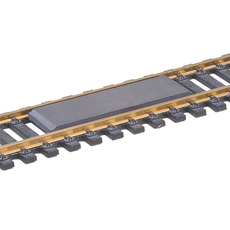 Chargez l&#39;image dans la visionneuse de la galerie, Kadee #322 HO Permanent Magnet Delayed Uncoupler Code 83 - 1 Pair
