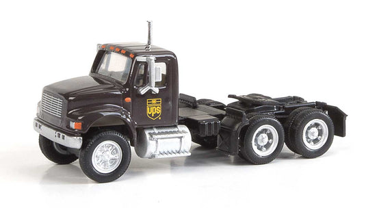 Walthers SceneMaster Inter 4900 2 axle UPS (Bow Tie Shield Logo; brown, yellow)