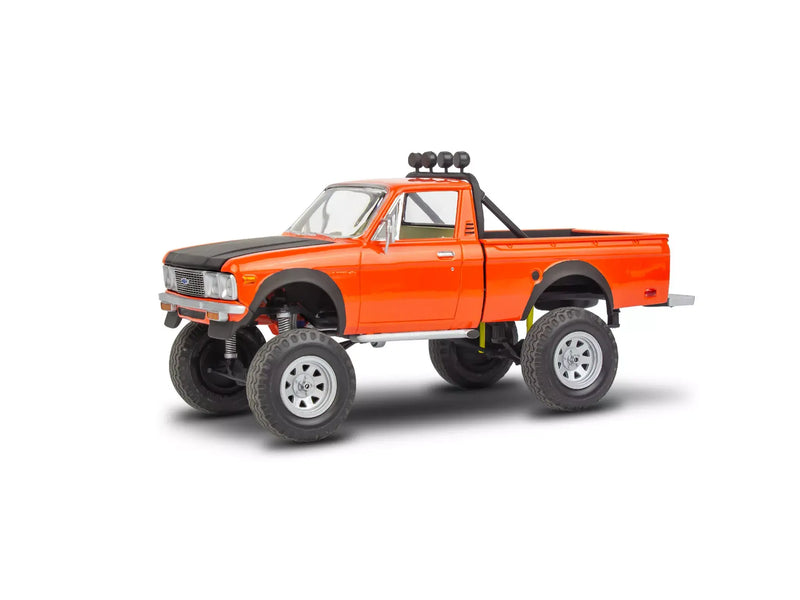Load image into Gallery viewer, Revell 1/25 Chevy 4x4 LUV &quot;High Roller&quot;
