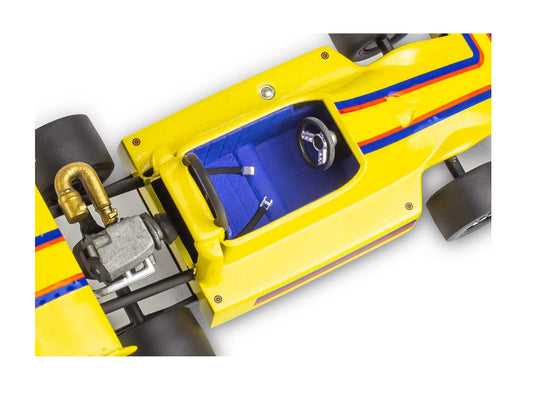 Revell 1/25 '78 Chevy 4x4 pickup with go-kart