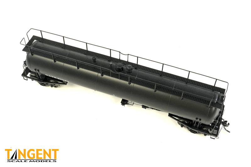 Chargez l'image dans la visionneuse de la galerie, Tangent Scale Models HO Wagon-citerne NACC 1963-Design 20,500 Gallon Non-isolé - NATX - Location 1990+
