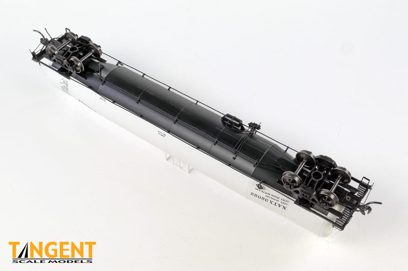 Chargez l'image dans la visionneuse de la galerie, Tangent Scale Models HO Wagon-citerne NACC 1963-Design 30,000 Gallon double paroi GPL/AA - NATX - Location
