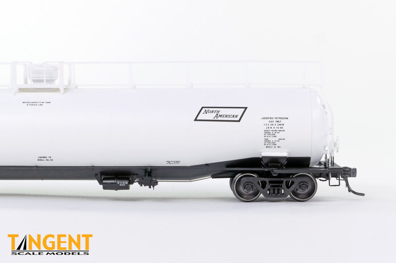 Chargez l'image dans la visionneuse de la galerie, Tangent Scale Models HO Wagon-citerne NACC 1963-Design 30,000 Gallon double paroi GPL/AA - NATX - Location
