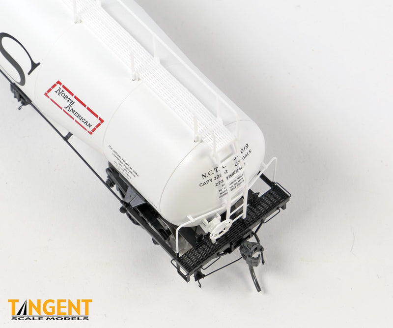 Chargez l'image dans la visionneuse de la galerie, Tangent Scale Models HO Wagon-citerne NACC 1963-Design 30,000 Gallon double paroi GPL/AA - NATX - Pacific 66 Calgary 1964
