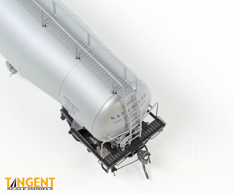 Chargez l'image dans la visionneuse de la galerie, Tangent Scale Models HO Wagon-citerne NACC 1963-Design 30,000 Gallon double paroi GPL/AA - NATX - Murphy SPUR Delivery 1965
