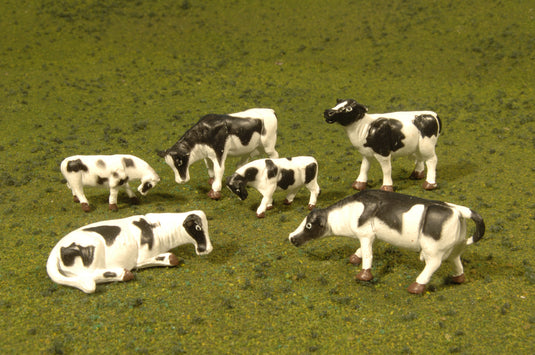 Bachmann HO SceneScapes Animals - Cows - Black & White pkg(6)