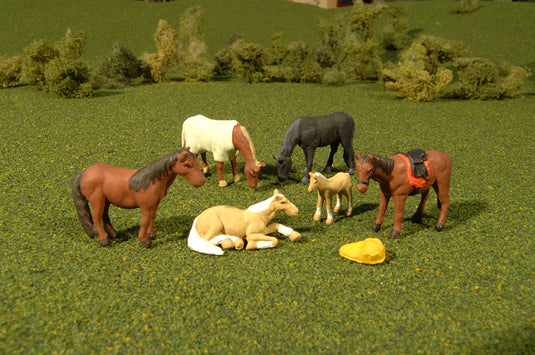Bachmann HO SceneScapes Animals - Horses pkg(6)