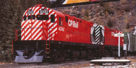 Rapido Trains HO Scale MLW C-424 (DC/DCC/Sound): CP Rail (Action Red - 5" Stripes)