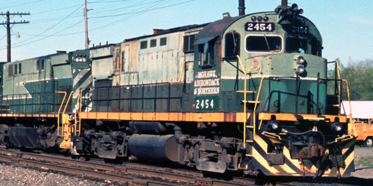 Rapido Trains HO Scale ALCO C-425 (DC/DCC/Sound): Mohawk Adirondack & Northern (BCR Scheme)