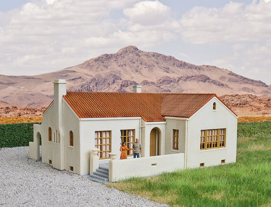 Walthers Cornerstone HO Mission-Style Bungalow House - Kit