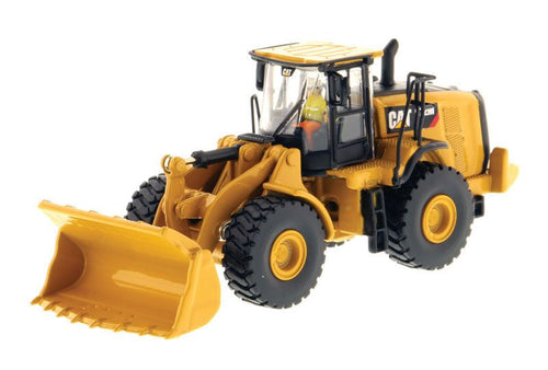 Diecast Masters 1/87 CAT 972M Wheel Loader