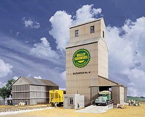 Walthers Cornerstone HO Valley Growers Association Steel Grain Elevator - Kit