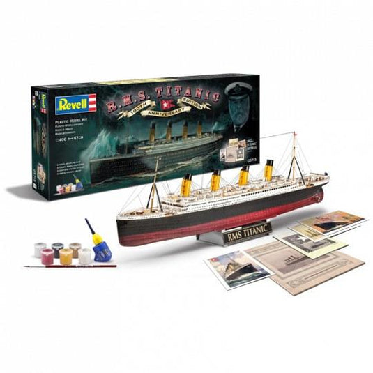 Revell Germany 1/400 100 Years Titanic Special Edition - Gift Set