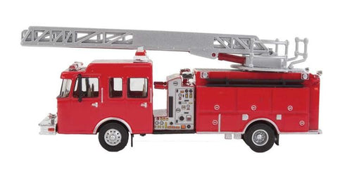Walthers SceneMaster Heavy-Duty Ladder Truck Red