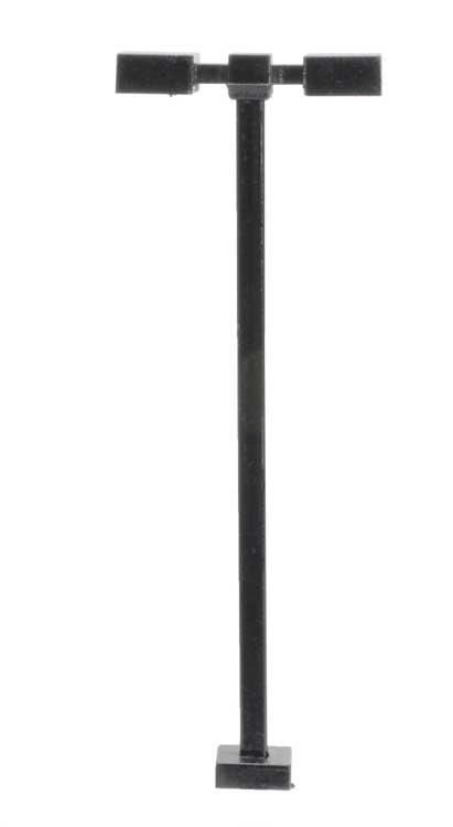 Load image into Gallery viewer, Atlas HO luminaire à tête carrée à DEL poteau noir – Deux bras, Blanc chaud, 15 pi à l'échelle (150-70000211)
