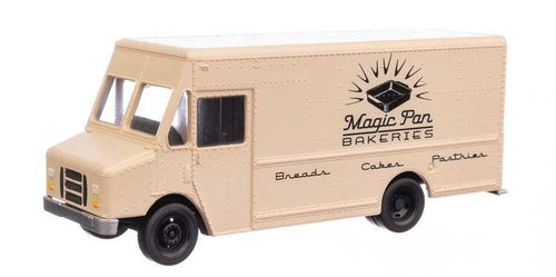 Walthers SceneMaster HO Morgan Olson Route Star Van - Magic Pan Bakeries
