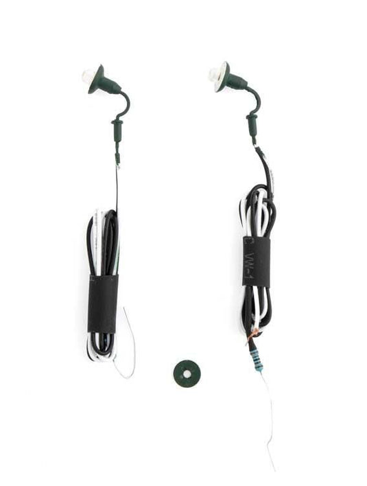 Walthers SceneMaster HO LED Wall-Mount Light 2-Pack - Old Style