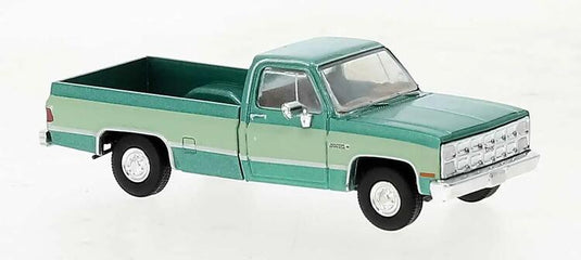 Brekina HO 1981 GMC Sierra Grande Pickup Truck - 2-Tone Green