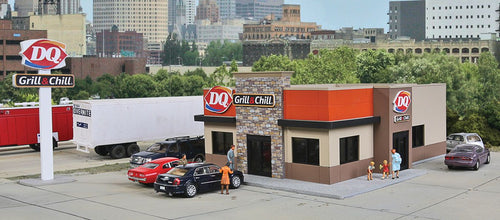 Walthers Cornerstone HO DQ Grill & Chill - Kit