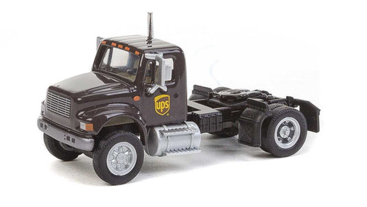 Walthers SceneMaster Inter 4900 Single axle UPS (Modern Shield Logo; brown, yellow)