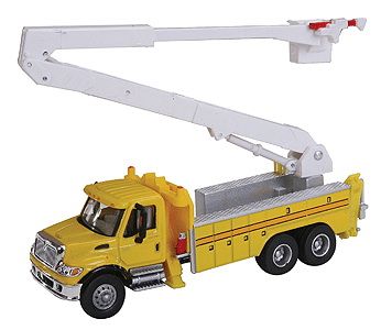 Walthers SceneMaster HO International 7600 Utility Truck w/Bucket Lift - Yellow