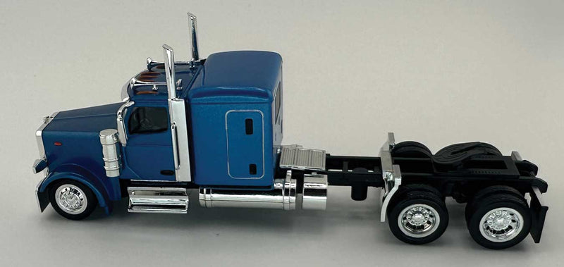 Load image into Gallery viewer, HO Logistics Replicas Peterbilt 589 72&quot; Sleeper-Cab Semi Tractor
