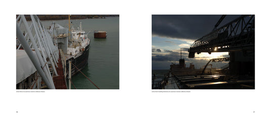 Boston Mills Press - Lake Boats : The Enduring Vessels of the Great Lakes - Softcorer Book - By Greg McDonnell