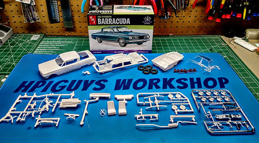 AMT 1/25 1965 Plymouth Barracuda Craftsman Plus
