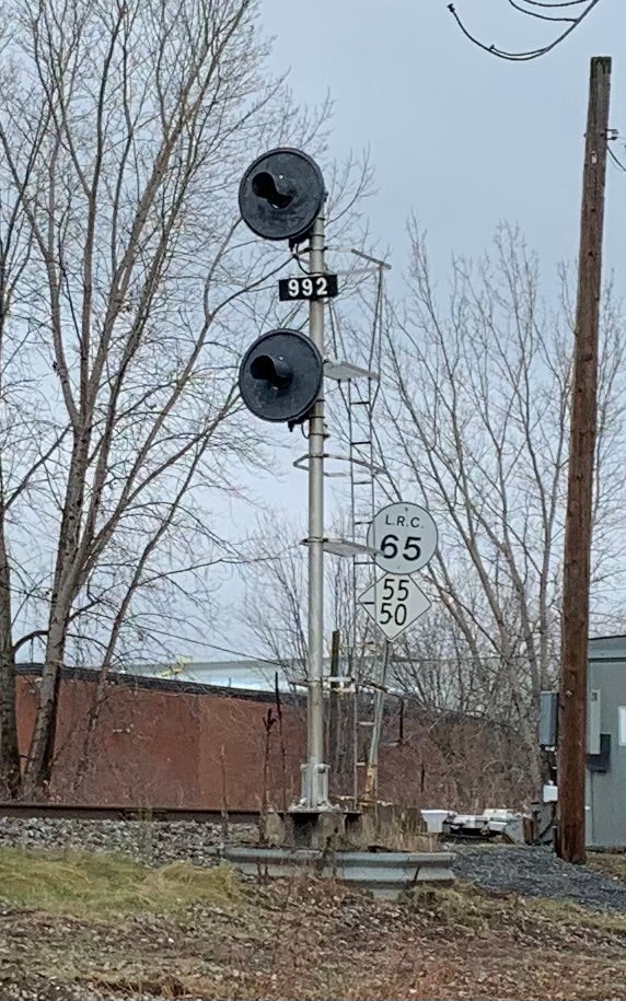 Load image into Gallery viewer, S.V.R. HO Railway Signal Coping
