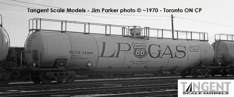 Chargez l'image dans la visionneuse de la galerie, Tangent Scale Models HO Wagon-citerne NACC 1963-Design 30,000 Gallon double paroi GPL/AA - NATX - Pacific 66 Calgary 1964
